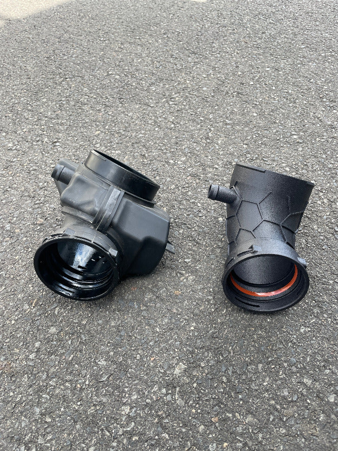Vergleich der Ansauggeometrie von serienmäßigem und RevDop Turboinlet für BMW B58