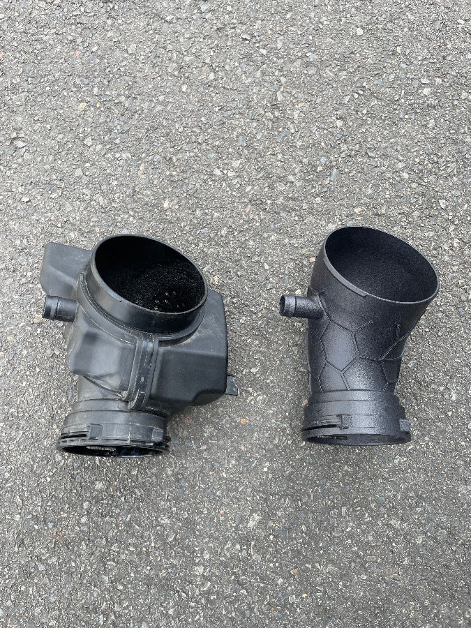 Vergleich der Geometrie von OEM und RevDop Turboinlet für BMW M340i B58